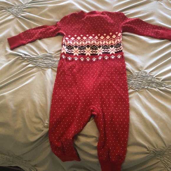 Bundle- two different styles 6-12 month jammies - Picture 2 of 7